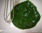 A picture of step 1 of Fresh Creamed spinach steamed muffins.