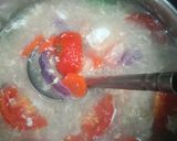 Foto langkah ke 5 dari resep Sup Ceria Tomat Telur.