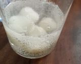 Foto langkah ke 2 dari resep Lychee Infused Soda.