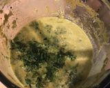 Une image de l'étape 6 de Soupe de cresson et céleri branche au curry et coriandre fraîche.