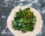 A picture of step 3 of Matar and Methi Parathas.