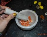 A picture of step 2 of Geode Chocolate Eggs.