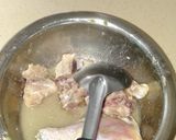 Foto langkah ke 1 dari resep Ayam goreng saus mentega.
