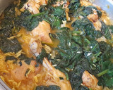 Foto del paso 4 de la receta: Pollo al limón con espinacas