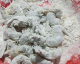 Foto langkah ke 2 dari resep Udang Tepung Salted Egg.