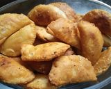 A picture of step 5 of Semolina Gujiya.