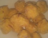 A picture of step 1 of Yam balls😘.
