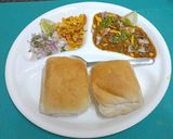 A picture of step 4 of Misal Pau.