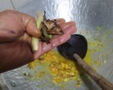 Foto langkah ke 2 dari resep Bawal & Tahu Bumbu Kuning.
