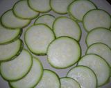Foto del paso 2 de la receta: Zucchini en rodajas (carpaccio o ceviche de calabacín)