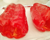 Foto del paso 1 de la receta: Pimientos rojos caramelizados con Huevos fritos