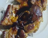Foto del paso 7 de la receta: Chuleta de cerdo con miel y papines al verdeo