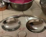 A picture of step 6 of Stuffed Idli in two color.