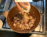 รูปขั้นตอนการทำที่ 4 ของ ไก่ผัดขิง