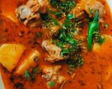 A picture of step 6 of Aloo chicken kadhi.