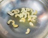 A picture of step 2 of Khara Pongal (Bangalore style).