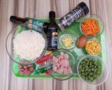 A picture of step 1 of Chinese fried rice.