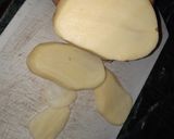 A picture of step 1 of Deep fried potato pizza..And'Oven.