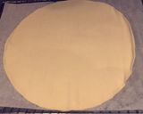 Une image de l'étape 4 de Galette des rois chocolat.