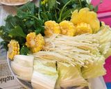 Hình bước làm 2 của món Lẩu Hải Sản