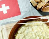 Foto del paso 7 de la receta Fondue de queso brie –en microondas–
