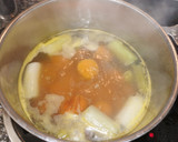 Foto del paso 1 de la receta: Crema de moniatos i porros amb cruixent d'ibèric i parmesà