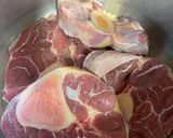 Foto del paso 1 de la receta: Osobuco a la olla