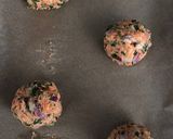 A picture of step 6 of Baked carrot fritters with carrot tops - vegan.