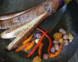 Foto langkah ke 1 dari resep Sambal Pecak Terong Telur.