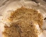 A picture of step 3 of Crispy walnut meringue .