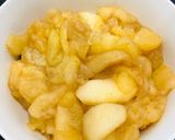 A picture of step 5 of Japanese Apple Pie (with custard).