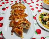 Foto del paso 9 de la receta: Empanadas rellenas con pollo horneado