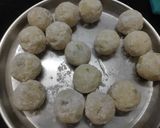 A picture of step 4 of Farali Aaloo Patties.