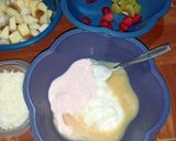Foto langkah ke 1 dari resep Salad Buah Minimalis Premium Rasa Stroberi.