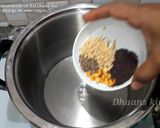 A picture of step 1 of Broken wheat upma.