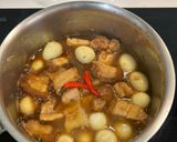 Hình bước làm 4 của món Heo Quay Kho Trứng Cút