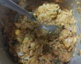 A picture of step 2 of Red chili garlic spicy chattny sweet corn pakory.