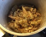 Une image de l'étape 1 de Bouillon de gambas maison.