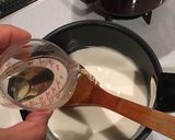 A picture of step 2 of Vanilla Milk Pudding.