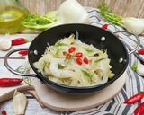 Foto del passaggio 4 della ricetta Finocchi aglio olio e peperoncino