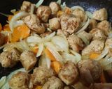 Foto del paso 4 de la receta: Bourguignon Vegano de portobello y soja texturizada