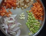 A picture of step 1 of Lima beans pulao.