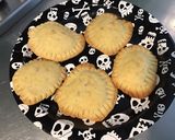 Une image de l'étape 13 de Biscuits « skull » fourrés beurre de cacahuètes crunchy.