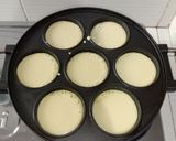 Foto langkah ke 3 dari resep Martabak mini manis.