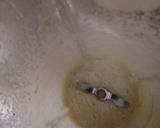 A picture of step 2 of Banana shake.