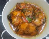 A picture of step 2 of Kalo Jeere diye Rui Maacher Tel Jhol(Kalonji Rohu fish curry).