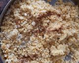 A picture of step 2 of Bharva poha pyaaz.
