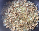 Foto del paso 3 de la receta: Salmón con nata y champiñones al horno