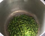 A picture of step 2 of Fali Dhokli cluster beans.