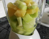 Foto del paso 3 de la receta: Sopa fría de melón y piña